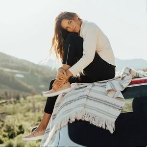 Albion Fit Women's Jetsetter black joggers pants lounge travel comfy XS petite